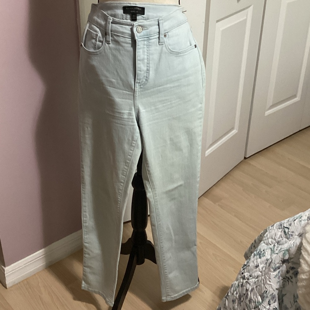 Banana Republic Women's Light Blue Straight Leg Jeans